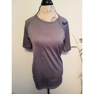 Nike Pro Mens Gray Textured Athletic TShirt Short Sleeve Performance M